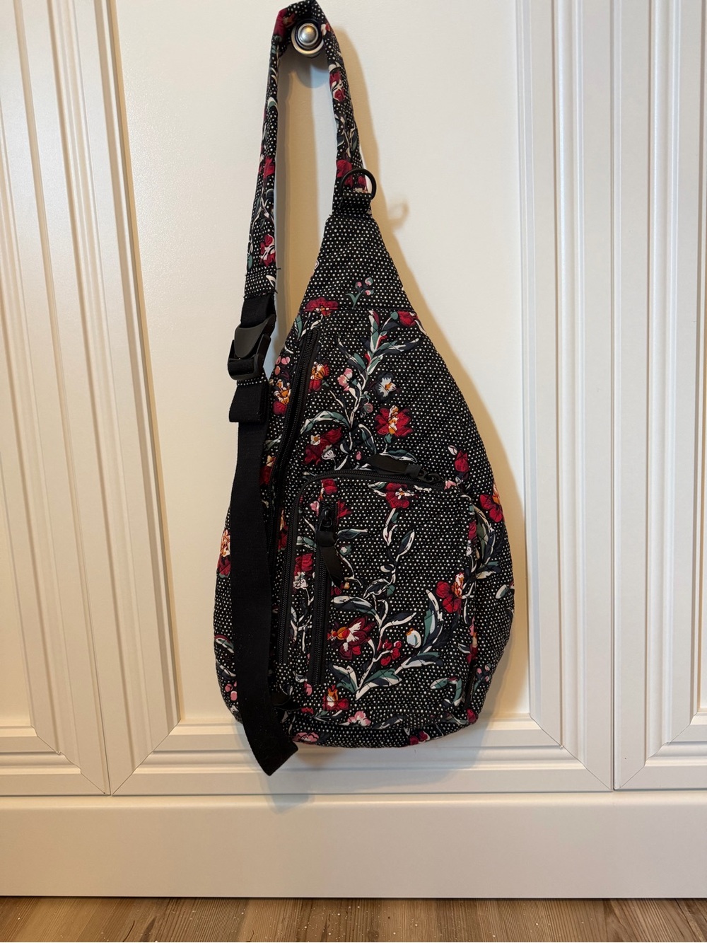Black Floral Crossbody Sling Bag - Women's Casual Shoulder Bag